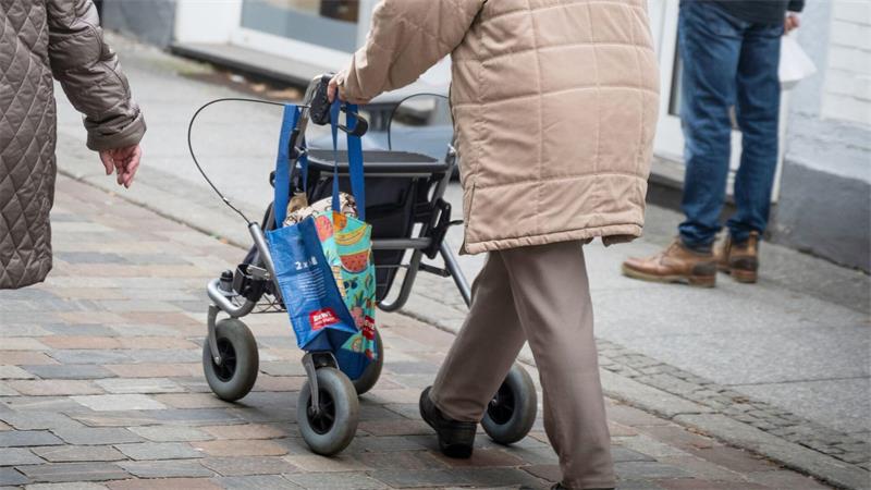 Sachsen-Anhalt gehört zu den Bundesländern mit dem höchsten Altersdurchschnitt. (Symbolbild)