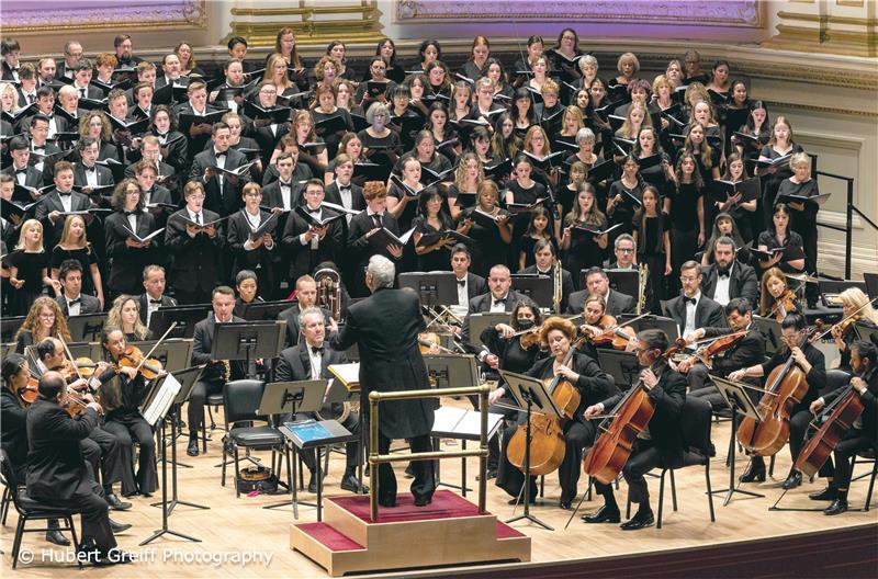 Bad Harzburg: Lutherkantorei hat Karrierehöhepunkt in New York Sänger und Sängerinnen aus der ganzen Welt treten in der Carnegie Hall auf, darunter 15 Mitglieder der Lutherkantorei. Foto: Hubert Greiff