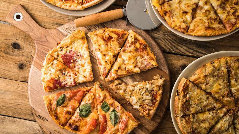 Salami, Hawaii und Tonno stehen bei den Lieblingspizzen der Deutschen ganz oben.