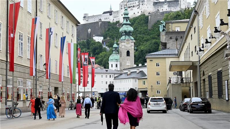 Bayreuth oder Salzburg - ein Festspielvergleich Salzburg bietet Festspielflair vor Alpenpanorama. (Archivbild)