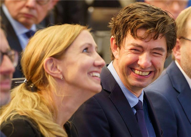 Sandra Ciesek (l) und Christian Drosten bei einer Veranstaltung im November 2021.