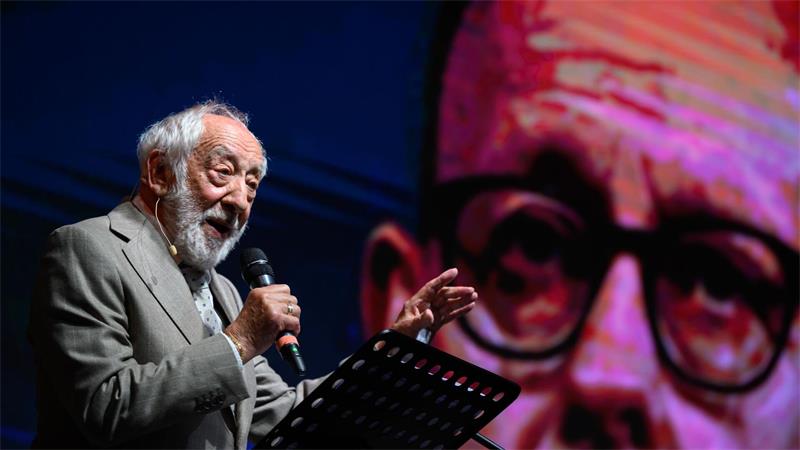 Schauspieler Dieter Hallervorden unterstützt die CDU in Sachsen-Anhalt, kritisiert sie aber auch. 