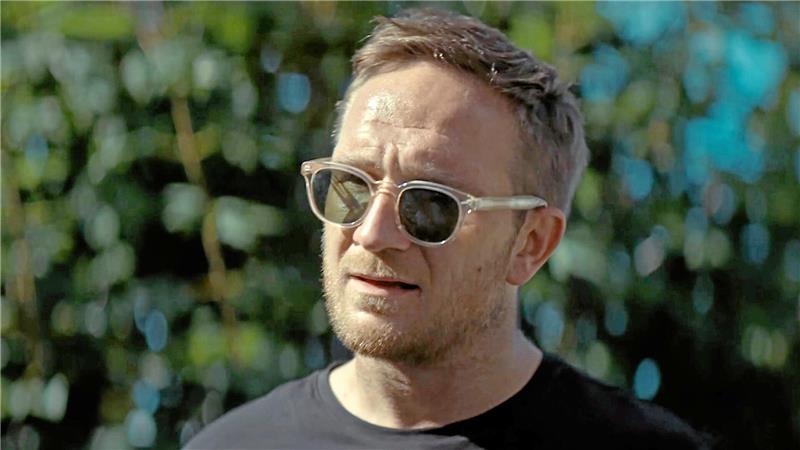 Schauspieler Frederick Lau hat im Spielfilm „Fisch im Fell“ einen Gastauftritt.