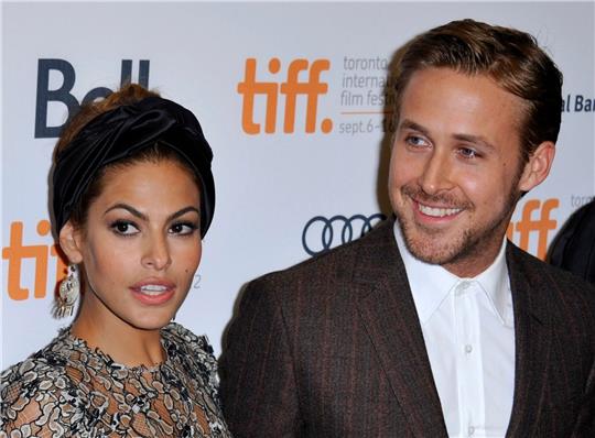 Schauspielerin Eva Mendes hat sich um die Kinder gekümmert und Ryan Gosling hat Karriere gemacht.
