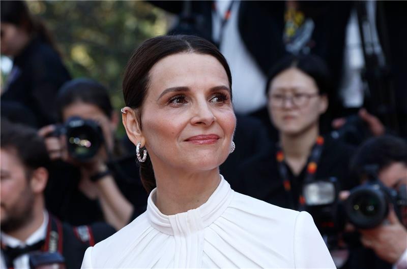 Schauspielerin Binoche: Habe lernen müssen, Nein zu sagen Schauspielerin Juliette Binoche berichtet über sexuelle Belästigung und übergriffiges Verhalten an Filmsets in den 1980er- und 1990er-Jahren.