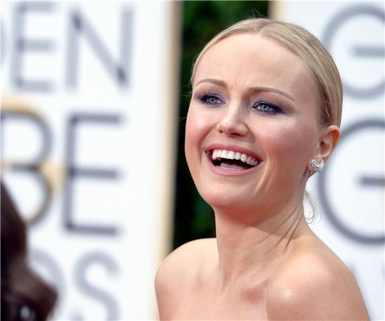 Schauspielerin Malin Akerman moderiert im Mai den Eurovision Song Contest (ESC).
