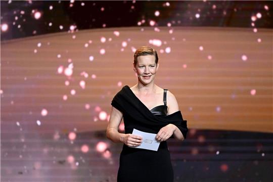 Schauspielerin Sandra Hüller bei der Verleihung des Deutschen Filmpreises als Laudatorin.