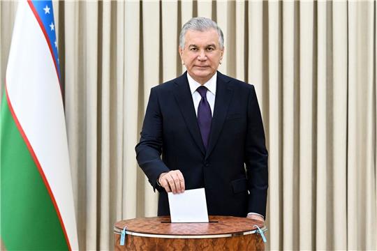 Schawkat Mirsijojew bleibt der usbekische Präsident.