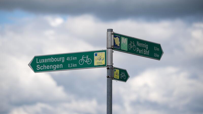 Von wegen grenzenlos: Ärger in Schengen über Kontrollen Schengen in Luxemburg liegt im Dreiländereck zu Deutschland und Frankreich.