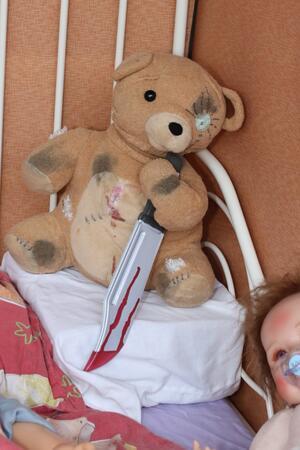 Gänsehaut-Garantie in Rhüden mit allerhand gruseligen Gestalten „Schlaf, Kindlein, schlaf...“ – der niedliche Teddy wacht.