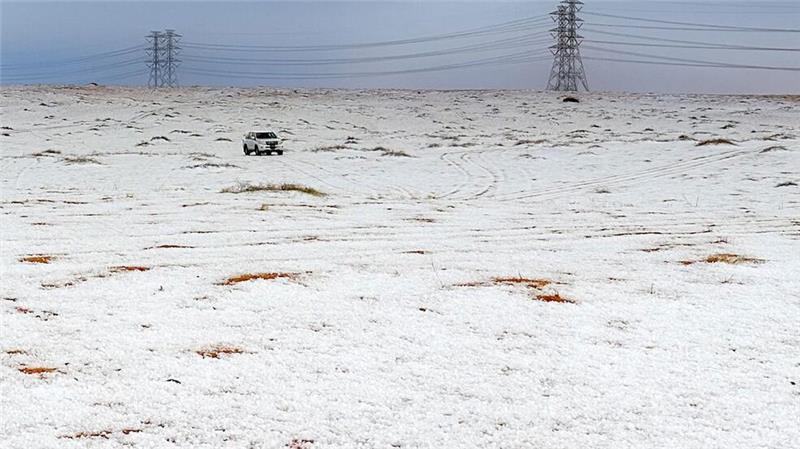 Seltener Schnee in Saudi-Arabien - Wüste weiß bedeckt Schneefälle sind in Saudi-Arabien äußerst selten.