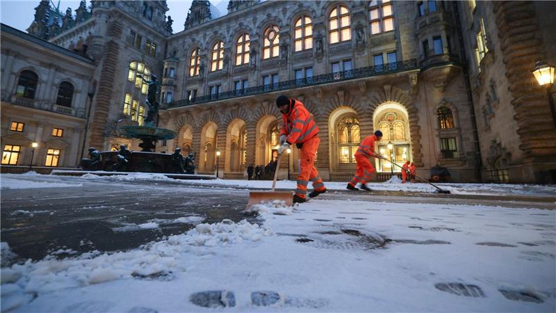 Schneeschippen ist am Dienstag vermutlich nicht nötig. 