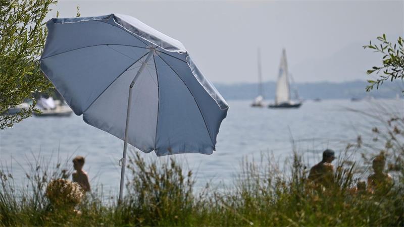 Taufprämie oder Familienhilfe? Debatte um Aktion in Kirche Schön, aber teuer: Im Landkreis Starnberg sind die Lebenshaltungskosten besonders hoch. (Symbolbild)