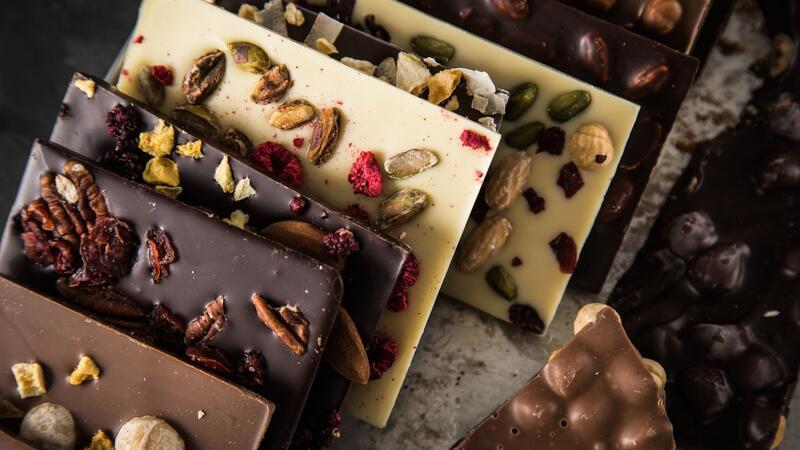 Süßes selbst gemacht: So werden Sie zum Chocolatier Schokolade selber machen ist kinderleicht und das Ergebnis ist richtig lecker.