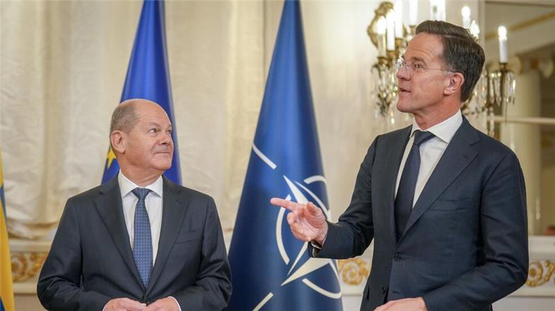 Nato startet Anti-Sabotage-Einsatz in der Ostsee Scholz und Rutte in Helsinki.