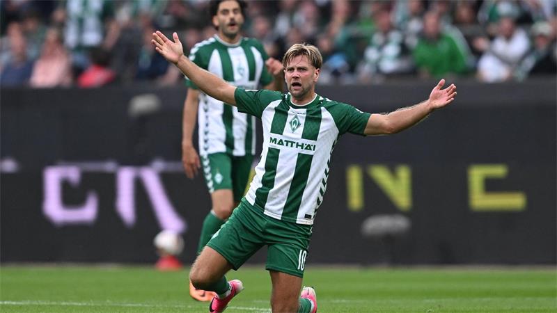 3:2 nach 0:2: Später Werder-Wahnsinn gegen Augsburg Schon wieder getroffen: Werders Stürmer Niclas Füllkrug im Spiel gegen den FC Augsburg.