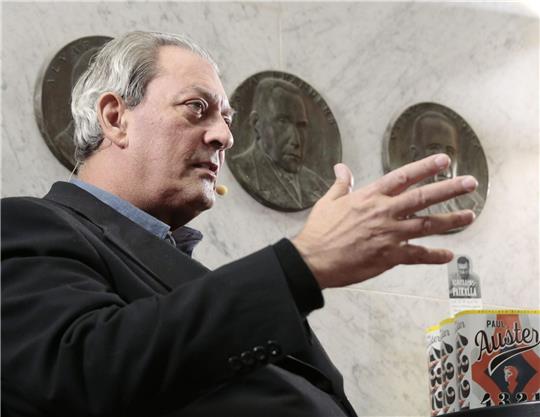 «Schreiben ist für mich kein Akt des freien Willens, es ist eine Frage des Überlebens»: Paul Auster (Archivbild).