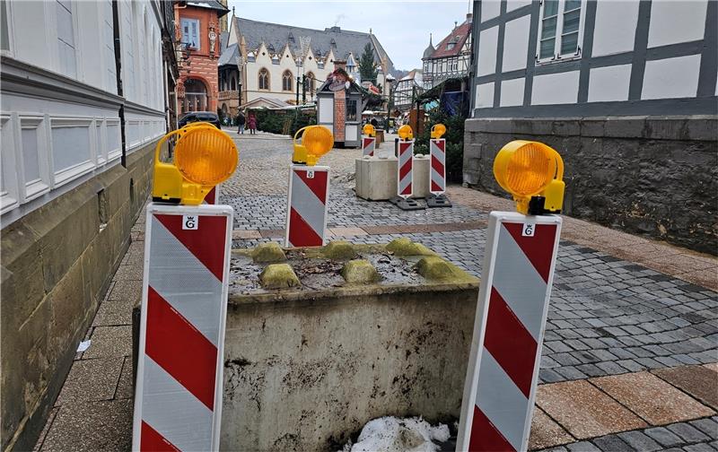 Weihnachtsmarkt in Goslar: Steinpoller sollen Gäste schützen Schutz vor Angriffen auf dem Weihnachtsmarkt: Große Poller sollen für zusätzliche Sicherheit sorgen. Foto: Sowa