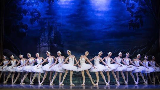 „Schwanensee“ gilt als eines der beliebtesten und bekanntesten Ballett-Stücke.