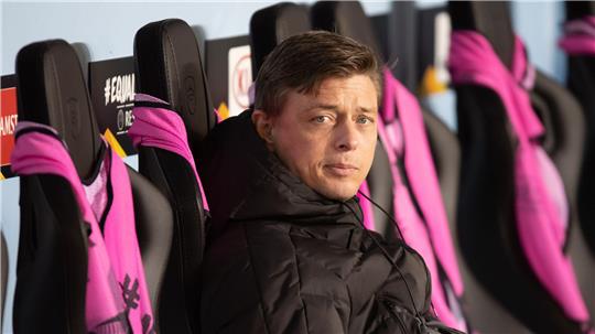 Schwedens Fußball-Nationaltrainer Jon Dahl Tomasson ist seinen Job los. (Archivbild)
