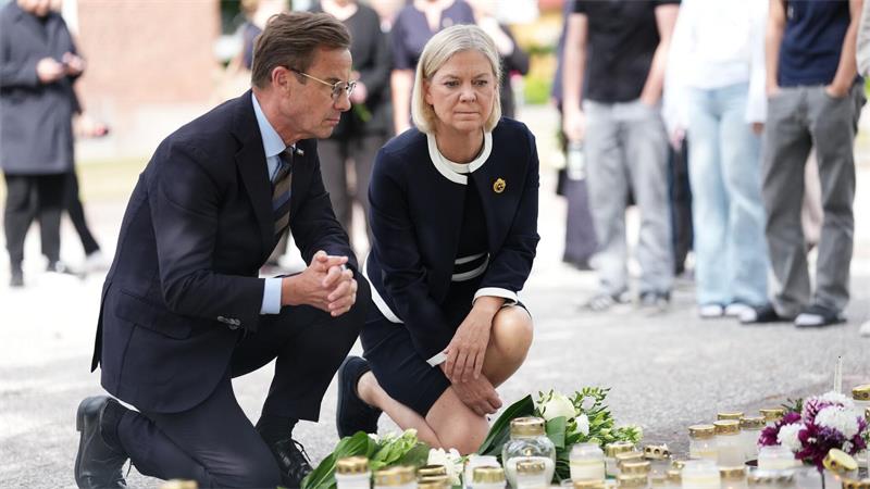 Schwedens Regierungschef Kristersson reiste zum Tatort. 
