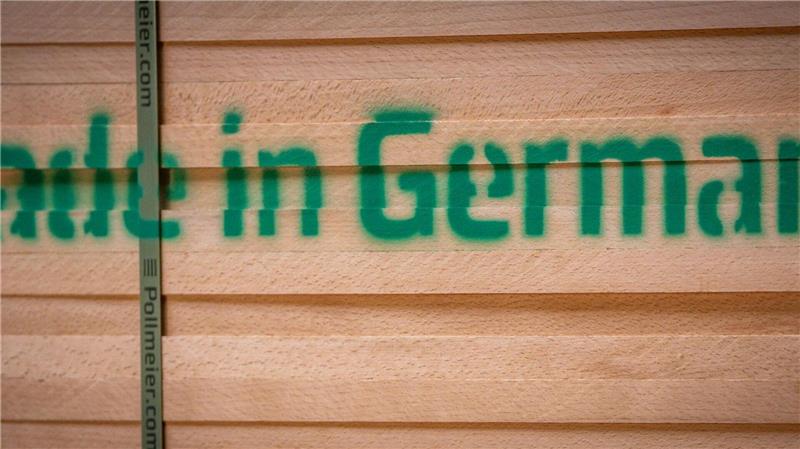 Trumps Zölle lassen Exporte in die USA einbrechen Schwierige Zeiten für Deutschlands Exporteure im Geschäft mit den USA. (Symbolbild)