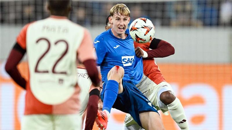 Schwieriges Durchkommen: Hoffenheims Talent Max Moerstedt.