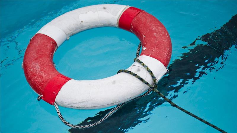 Mehr Badetote als früher - DLRG sieht doppelte Gefahr Schwimmen macht Spaß, birgt aber auch Gefahren. Menschen sollten diese nicht unterschätzen. (Symbolbild)