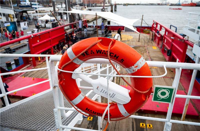 Deutsches Seenotrettungsschiff in Italien festgesetzt Sea-Watch droht in Italien eine Geldstrafe von bis zu 10.000 Euro. (Symbolbild)