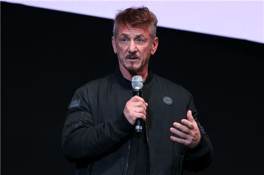 Sean Penn sieht sich nach eigenem Bekunden als eine Art Botschafter der Ukraine.