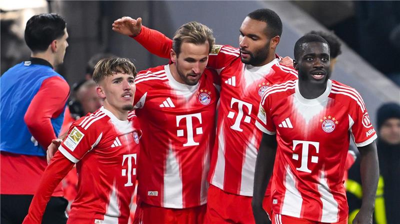 17 Jahr, wunderbar: Der Hype um Karl und Messi-Vergleiche Sechsmal Münchner Torjubel nach dem 0:2-Fehlstart: Lennart Karl, Schütze Harry Kane, Jonathan Tah und Dayot Upamecano nach dem 4:2.