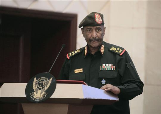Sein Land versinkt derzeit in Chaos: der sudanesische Machthaber General Abdel Fattah al-Burhan. Archivbild
