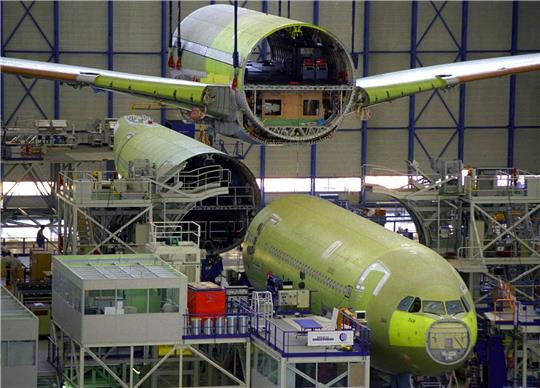 Seinen Hauptsitz hat Airbus im französischen Toulouse. Dazu gehört auch dieses Werk zur Serienfertigung der Modelle Airbus A340-600.
