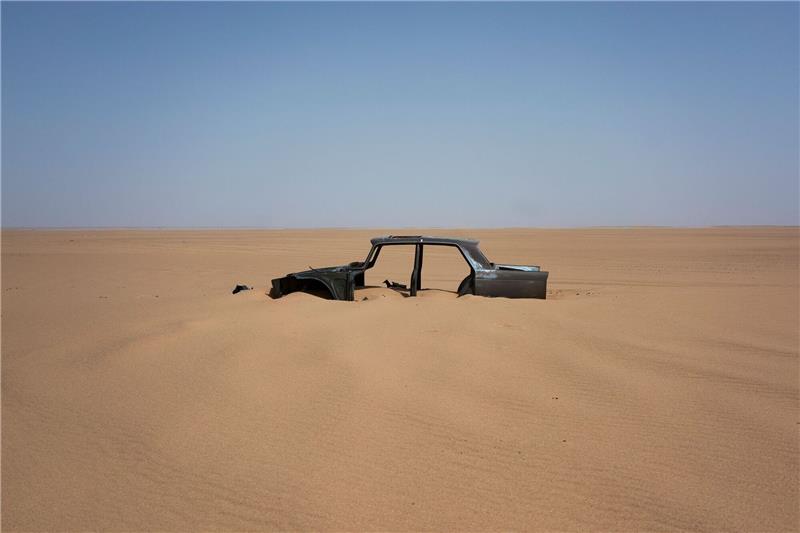 IOM: 27 Migranten in der Sahara verdurstet Seit 2014 sind laut IOM mehr als 5600 Migrantinnen und Migranten in der Sahara umgekommen oder verschollen (Symbolbild).