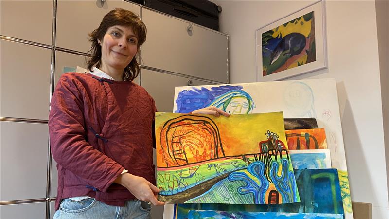 Maïa Perron entdeckt im Harz ihr Gespür für kunterbunte Bildkunst Seit 2020 lebt Maïa Perron in Bad Harzburg, am neuen Wohnort findet die gebürtige Pariserin ihren eigenen künstlerischen Stil.