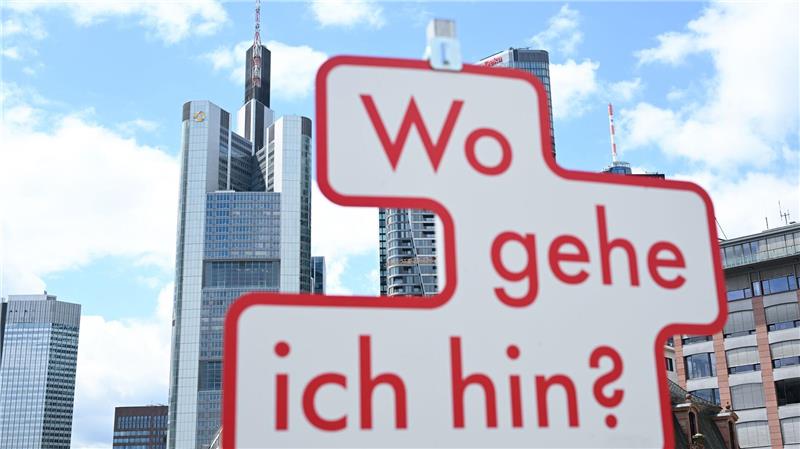 Commerzbank-Chefin bleibt nach Unicredit-Zukäufen gelassen Seit Herbst sorgen die Begehrlichkeiten der Unicredit für Unruhe in Frankfurt. (Archivbild)