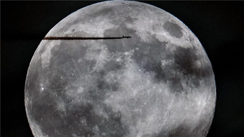 Seit Jahren schon läuft zwischen Raumfahrtnationen ein neuer Wettlauf zum Mond. (Archivbild)