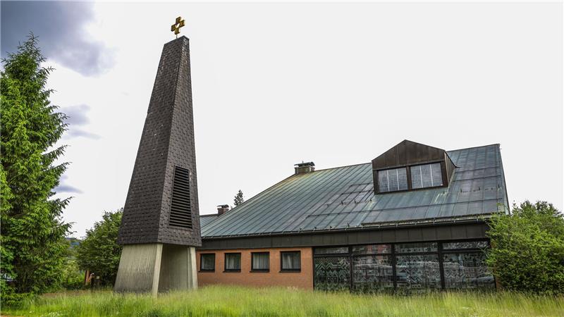 Ortsrat Altenau diskutiert über das Wohnen in ehemaliger Kirche Seit Juni finden in der Altenauer St.-Oliver-Kirche keine Gottesdienste statt. Ein Ehepaar hat Pläne für die Nachnutzung der Kirche.