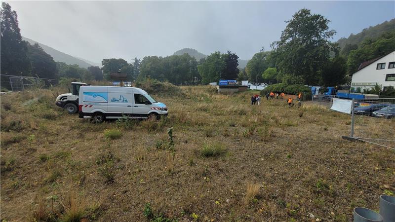 Jetzt geht’s los: Spatenstich für neues Bad Harzburger Hotel Seit Sommer 2023 liegt die Fläche neben dem Kurpark brach. Das ändert sich nun.