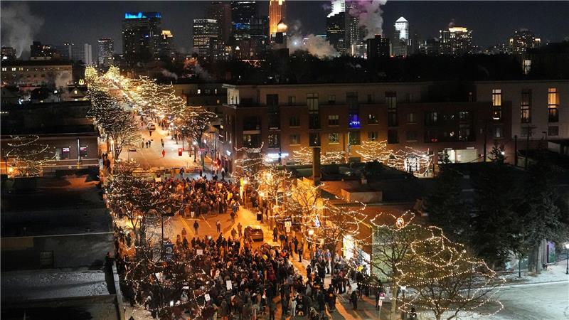 Seit Wochen wird gegen Trumps Abschiebepolitik demonstriert.