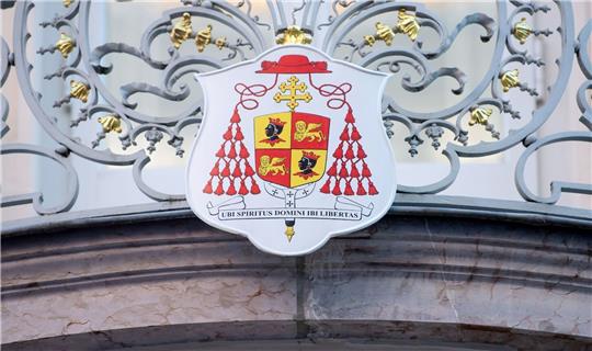 Seit der Veröffentlichung eines Gutachtens zu sexueller Gewalt im Erzbistum München läuft bei der Staatsanwaltschaft München I ein Ermittlungsverfahren.