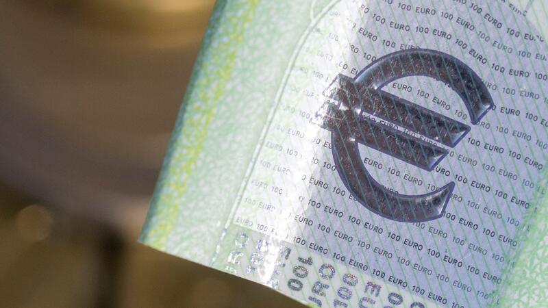 Seit der jüngsten EZB-Zinssenkung im Juni fallen die Zinsen auf Tages- und Festgeld bei vielen Banken. (Symbolbild)