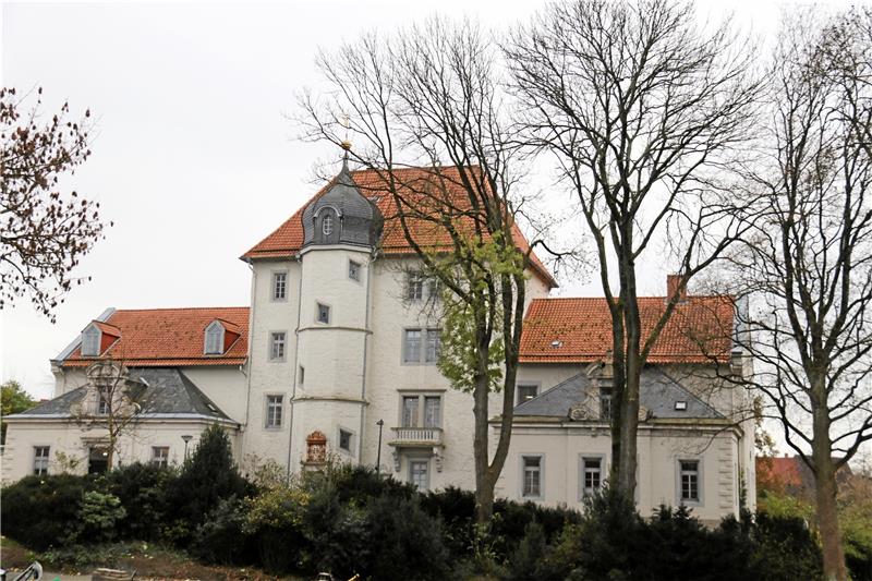 1200 Euro Geldstrafe für einen Betrug Seit mehr als 500 Jahren wird in Seesens Wahrzeichen Recht gesprochen. Dieser Tage musste sich ein 28-Jähriger aus Seesen wegen Betruges verantworten. Archivfoto: Düber
