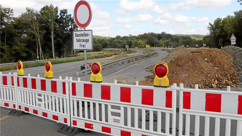 Ein Jahr Vollsperrung: Wann erfolgt der Abriss der B6-Brücke? Seit mehr als einem Jahr ist die B6-Brücke bei Salzgitter-Bad für den Verkehr voll gesperrt. Ihr Abriss soll Anfang 2026 erfolgen.