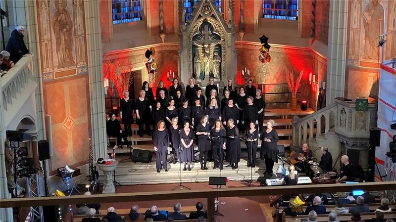 Frauenchor lässt Harzburger Lutherkirche aus allen Nähten platzen Seit mehr als zwei Jahrzehnten begeistert der Nicolai-Chor sein Publikum.