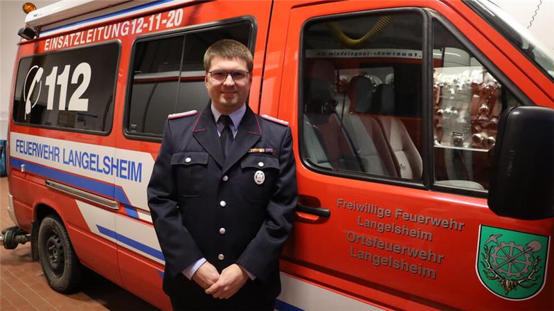 Philipp Kranz führt die Feuerwehr-Tradition in der Familie fort Seit seinem 10. Lebensjahr ist Philipp Kranz in der Feuerwehr Langelsheim. Dort durchlief er schon viele Stationen und freut sich, seit dem 1. Januar das Amt des Ortsbrandmeisters bekleiden zu dürfen.