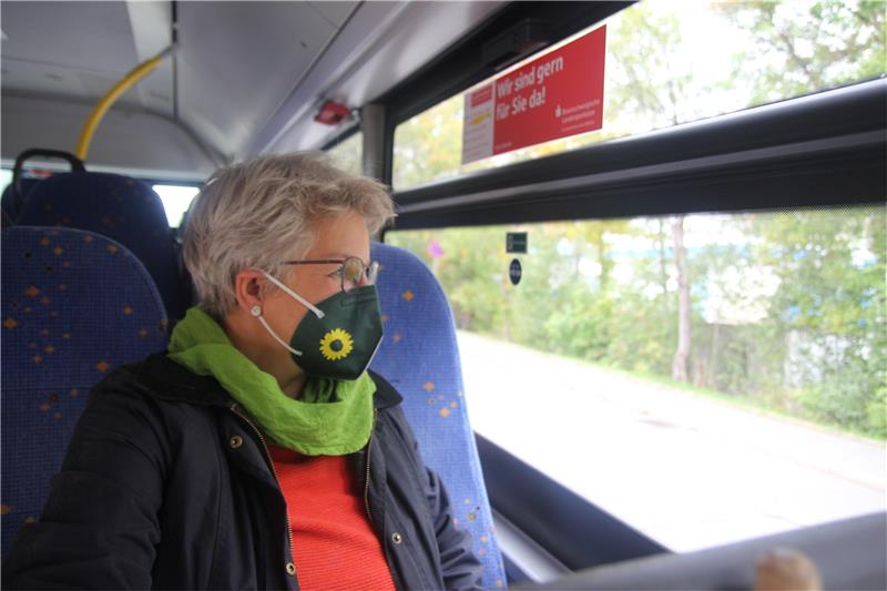 Linienbus-Verkehr im Harz: „Viel Luft nach oben“ Selbstversuch: Die Grüne-Landtagskandidatin Almut Mackensen fährt mit dem Linienbus von Clausthal-Zellerfeld nach Braunlage und braucht für die 4,40 Euro teure Tour an einem Sonntag knapp zwei Stunden. Foto: Eggers