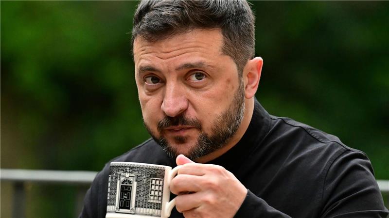Bilder des Tages Selenskyj mit Motivtasse - ukrainischer Präsident zu Besuch in London