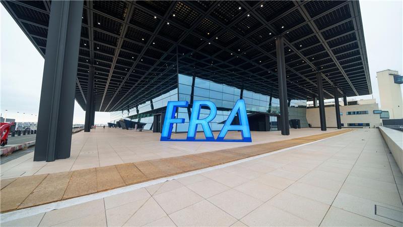 Selfie-Punkt am neuen Passagierterminal des Flughafens Frankfurt (FRA).
