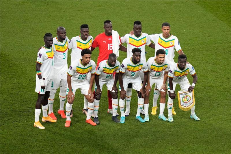 Senegal: Mit den WM-Helden von 2002 zum Erfolg Senegals Nationalspieler posieren für ein Teamfoto.